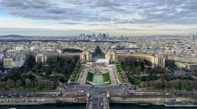 Photo Eiffel Tower